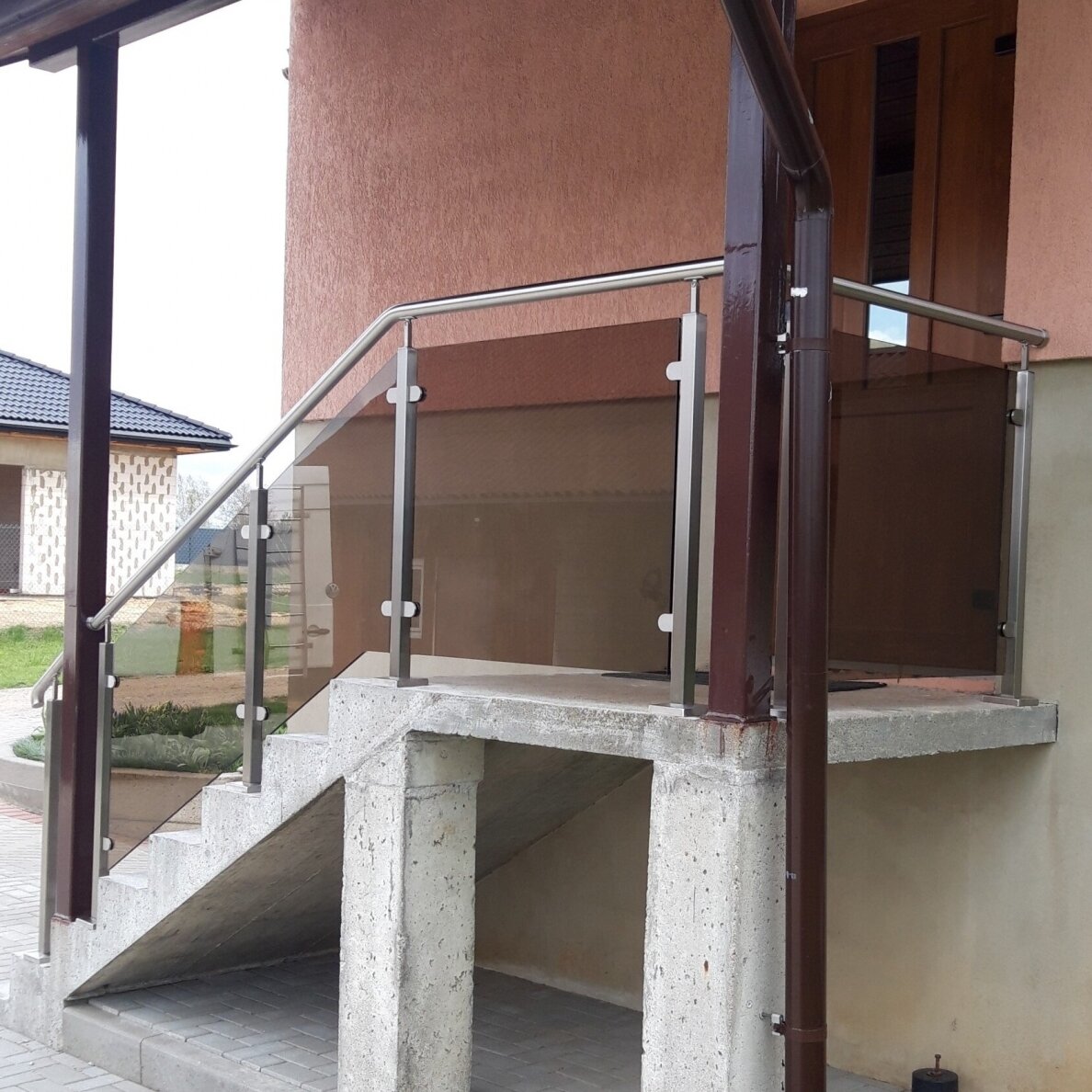 Turėklo kampinis statramstis stiklui 40×40 H-960 mm 7 Turėklo kampinis statramstis stiklui 40×40 H-960 mm 7