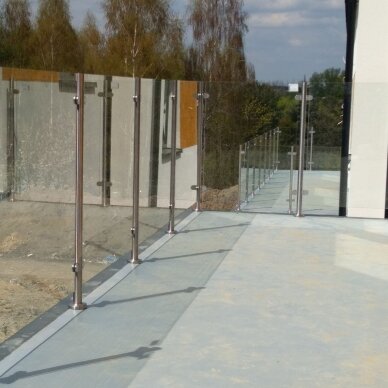 Galinis statramstis stiklui H-1000 mm (dešininis) 6 Galinis statramstis stiklui H-1000 mm (dešininis) 6